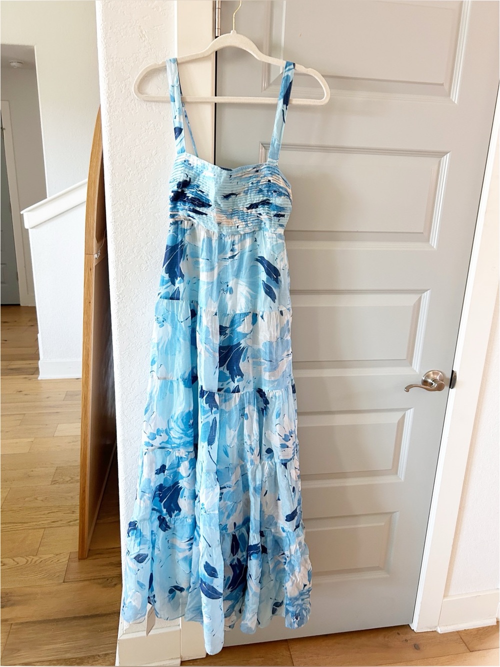 NWT Abercrombie Tiered Floral Maxi Dress - Picture 6 of 9